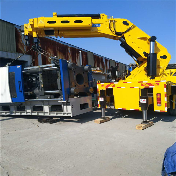 温州 大吨位折臂吊出租费用解析：一小时租赁多少钱