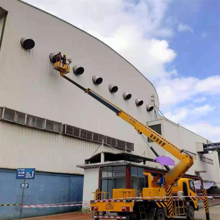 温州高空作业车出租服务：专业广告牌安装解决方案