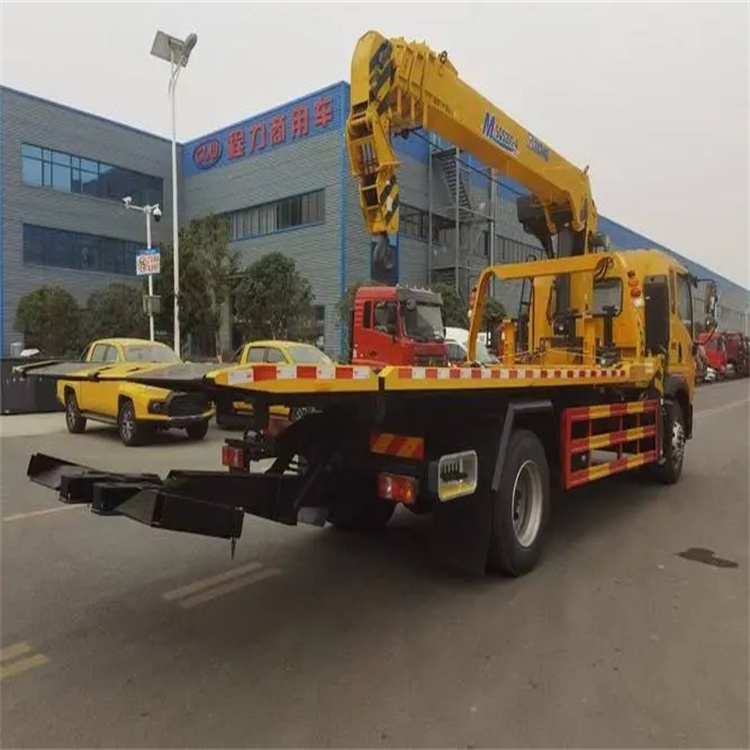 温州附近小随车吊出租电话，轻松解决搬运烦恼