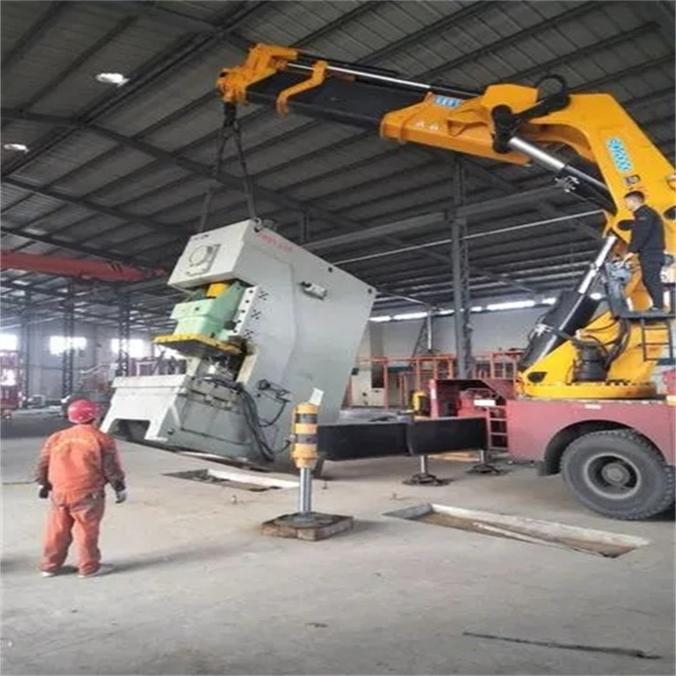 温州80吨折臂吊车出租附近电话